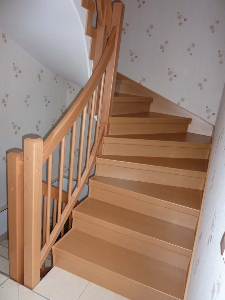 Renovierung einer Betontreppe mit Stufen KS Buche + Steigungsgeländer