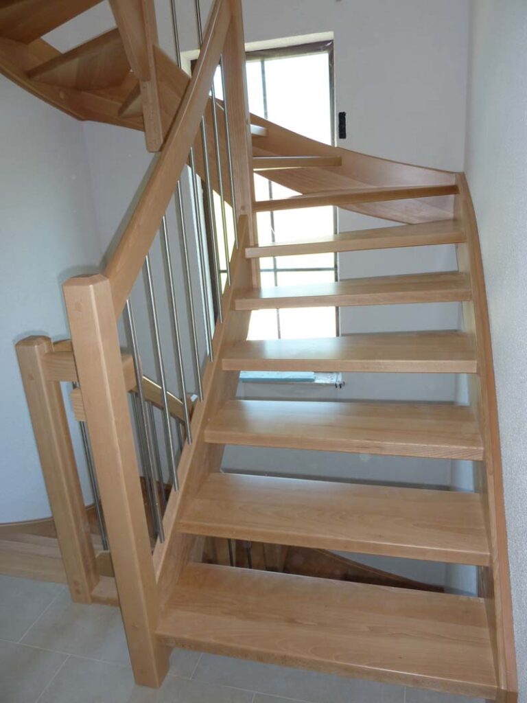 Treppe Buche über 2 Etagen