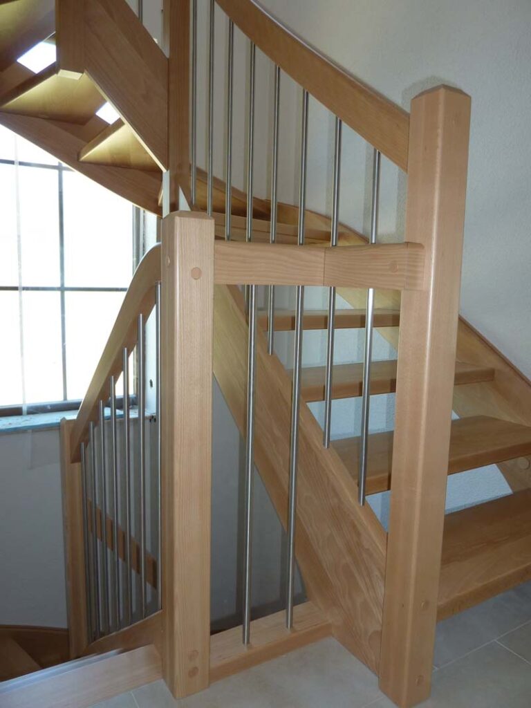 Treppe Buche über 2 Etagen